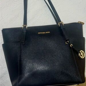 Black Michael Kors bag